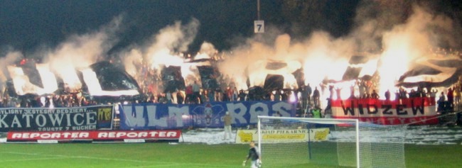 http://www.niebiescy.pl/images/sektorowki/ultras_01.jpg